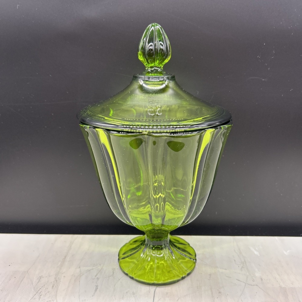 Vintage LE Smith Glass Green Covered Candy Compote Apothecary Jar Footed
